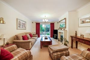 Lounge- click for photo gallery